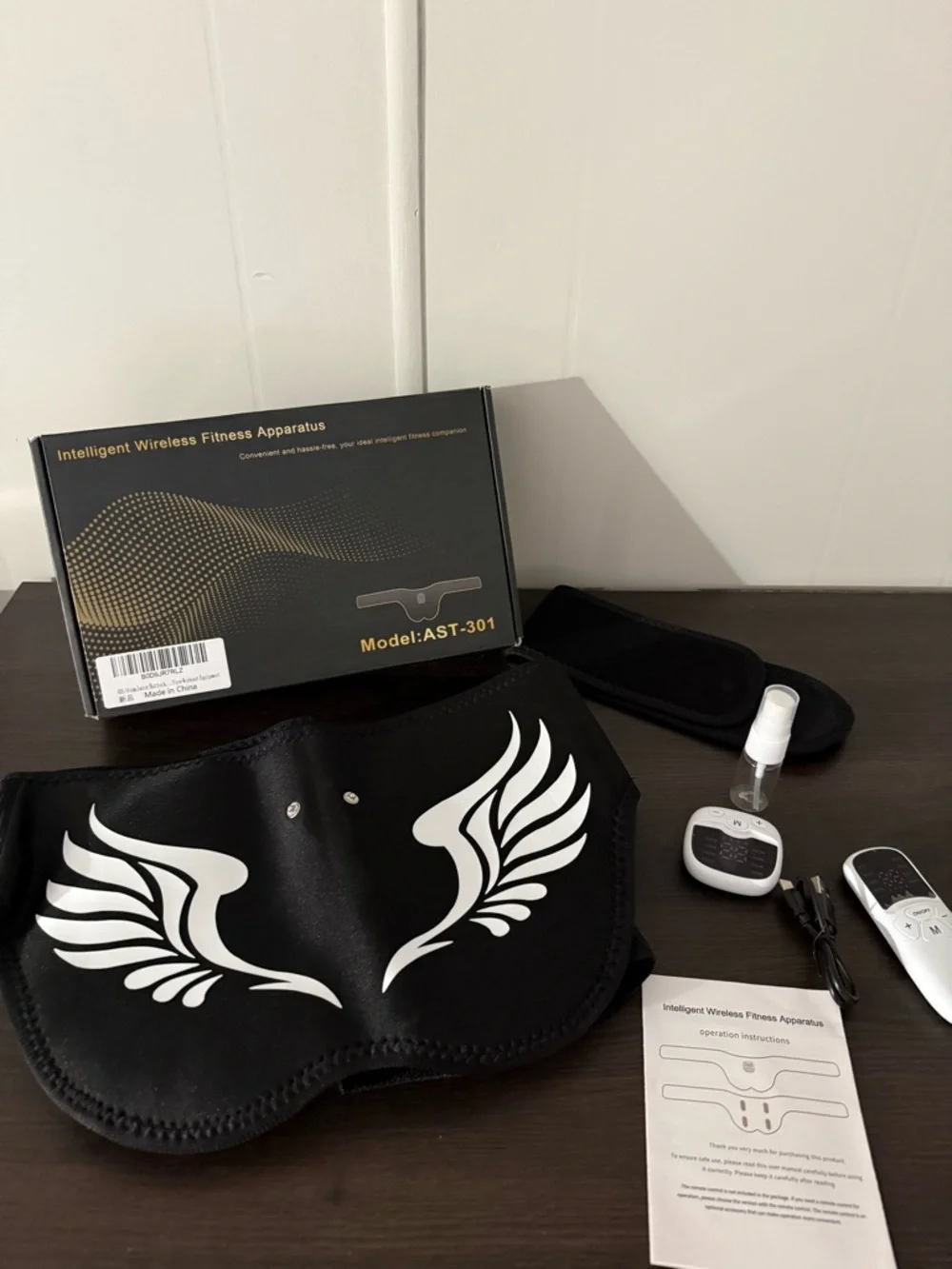 Wireless Black Abdominal Muscle Stimulator with Remote - Unbranded